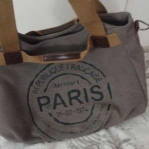 Chic Brown Canvas Shoulder Bag